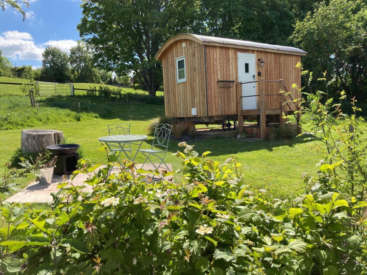 Slades Farm Glamping Villa Westbury  Exterior photo