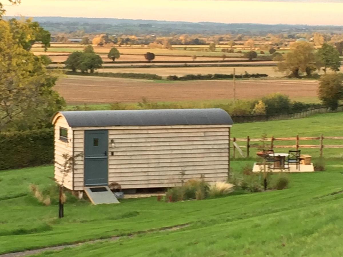 Slades Farm Glamping Villa Westbury  Exterior photo